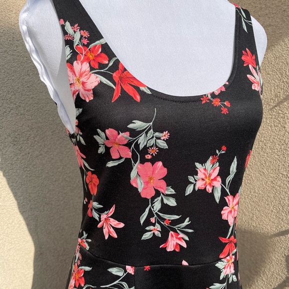 H&M Black Floral Mini Sun Jersey Dress Size 8 - Picture 4 of 9